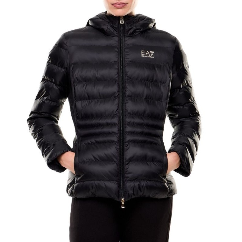 Geaca EA7 TRAIN CORE LADY W ECO DOWN JACKET HO MEDIUM PADDED Femei