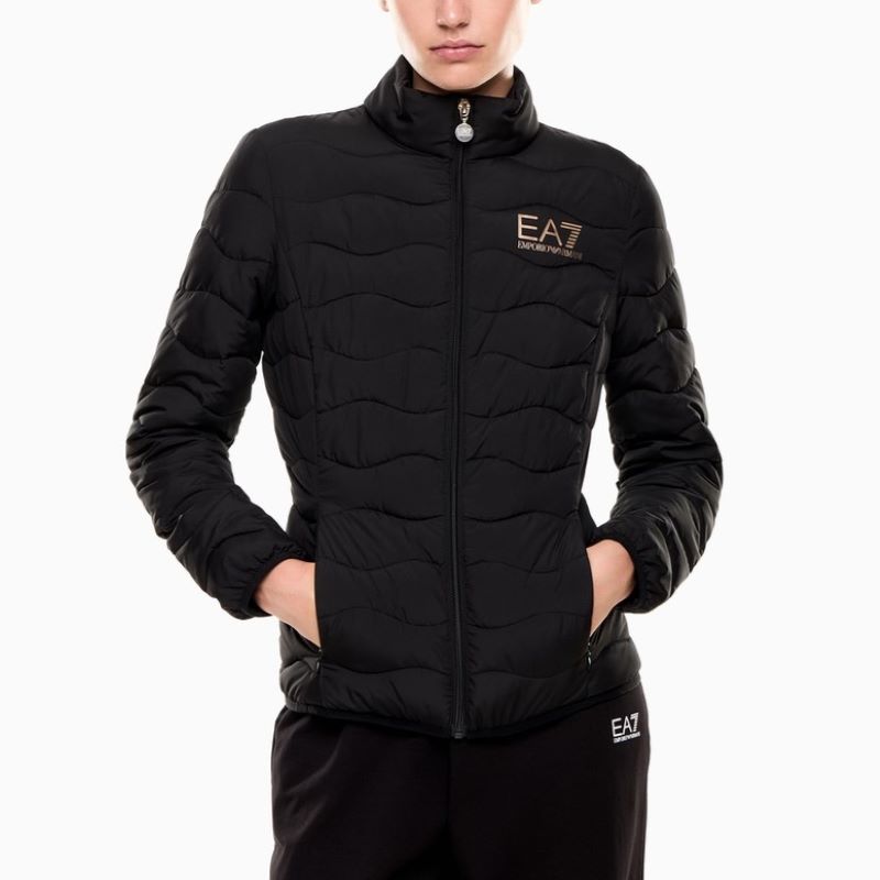 Geaca EA7 TRAIN CORE LADY W ECO DOWN JACKET LIGHT PADDED Femei