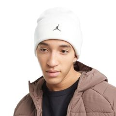 Caciula Nike U J PEAK BEANIE ESS  Unisex