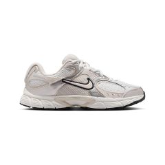 Pantofi sport Nike V5 RNR BG Copii