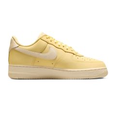Pantofi sport Nike W AIR FORCE 1 RETRO PRM SE galbeni